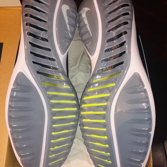 Nike golf shoes sz 11/10.5 - Picture 4 of 4